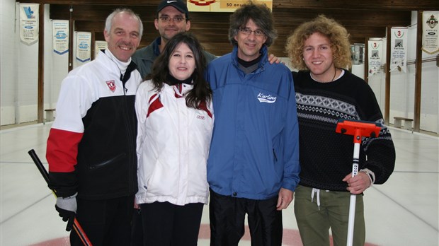 Du curling pour les enfants malades