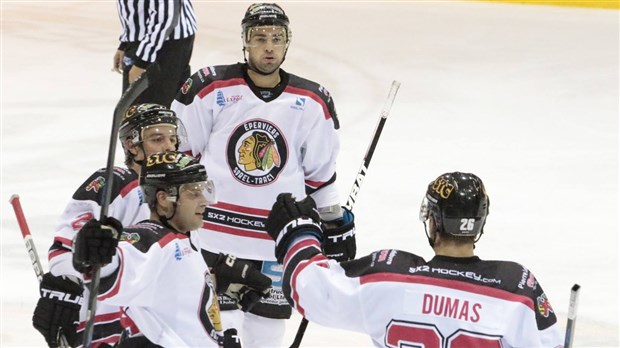 Les Éperviers au premier rang dans la LNAH