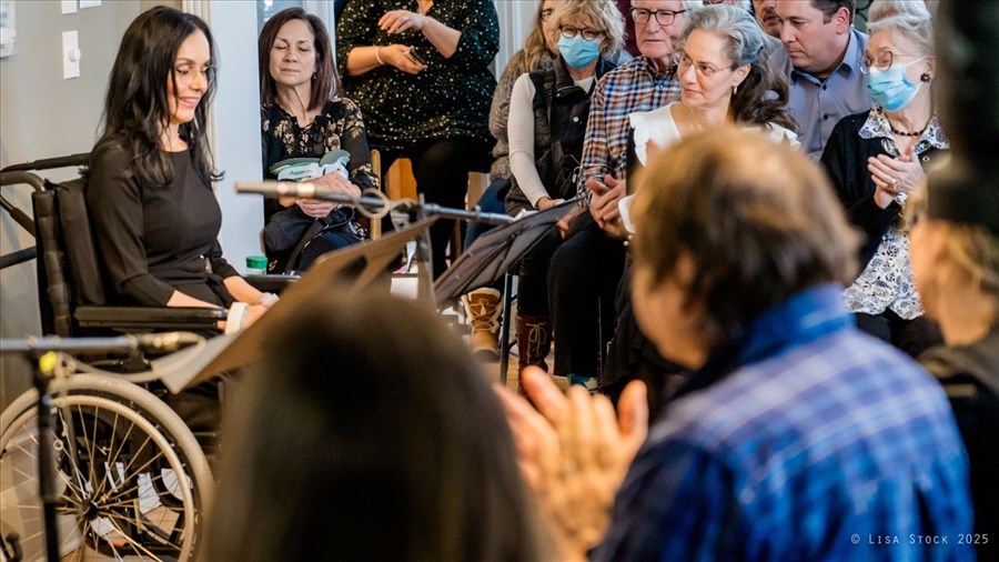 Un succès retentissant pour guitare classique solo de Suzie Auclair